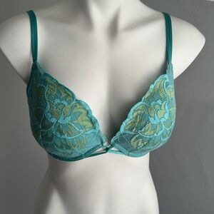 Victoria’s Secret vintage teal and green lace push up bra